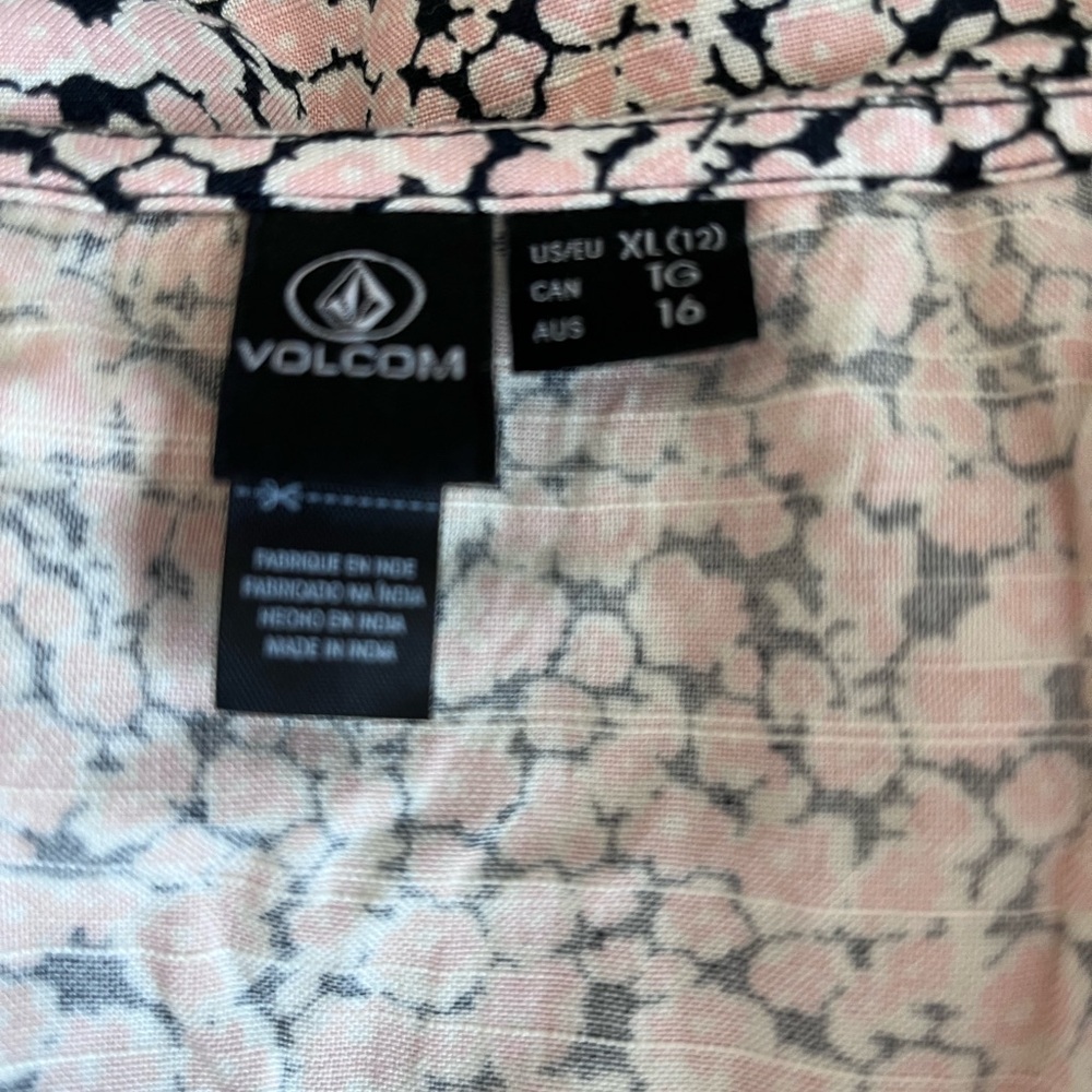 Volcom‎ Floral Button-Down Dress - Picture 6 of 7